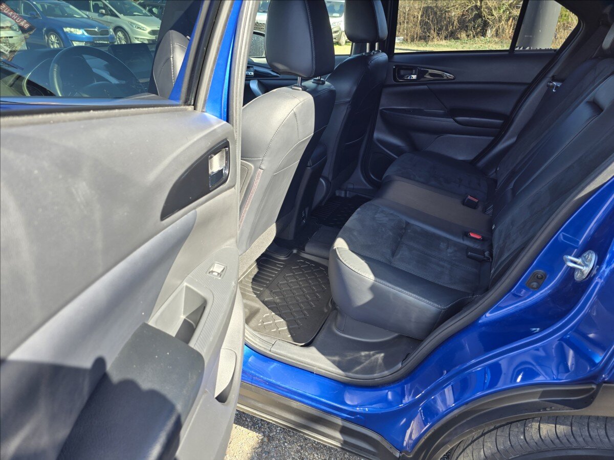 Mitsubishi Eclipse Cross CUV / Crossover 2,4 l 72 kw