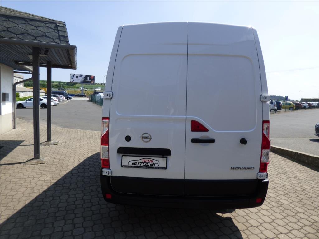 Opel Movano