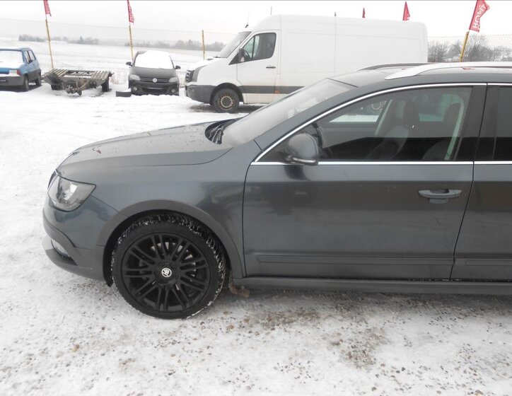 Škoda Superb Kombi 2,0 l 125 kw