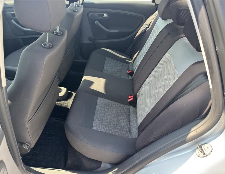 Seat Cordoba Sedan / Limuzína 1,4 l 63 kw