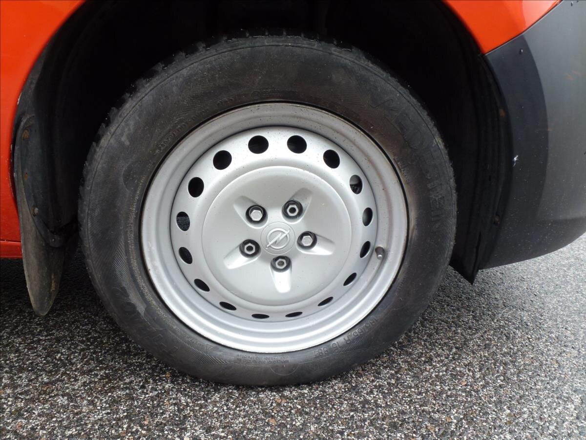 Opel Combo Skříň 1,2 l 66 kw