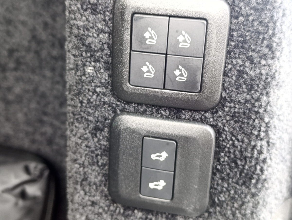 Land Rover Range Rover SUV / Terénní 5,0 l 386 kw