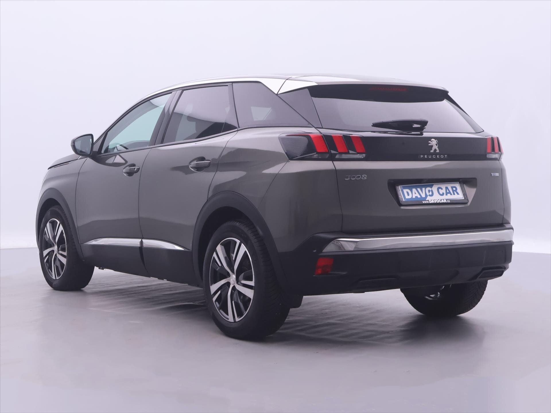 Peugeot 3008 SUV 1,2 l 96 kw