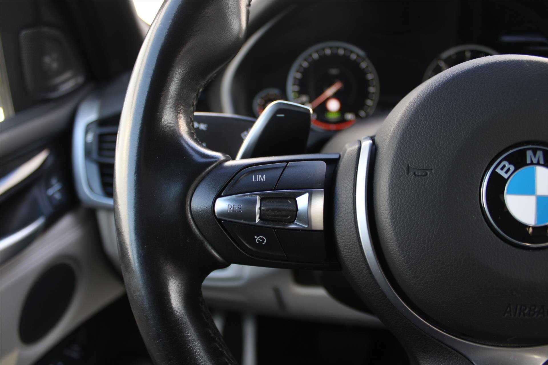 BMW X5 SUV 3,0 l 230 kw