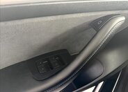 Tesla Model 3 Sedan / Limuzína 0,0 366 kw