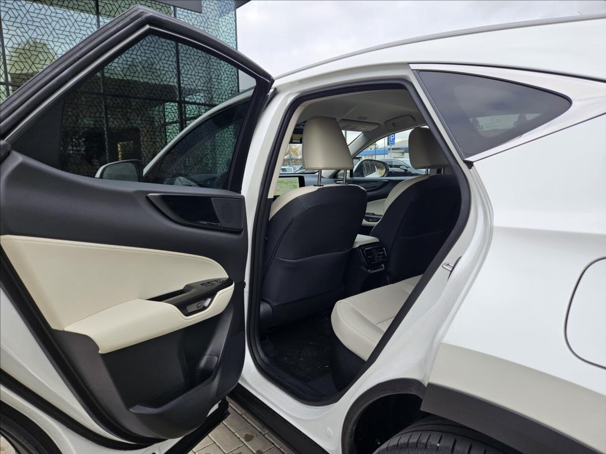Lexus NX 450h plus SUV / Terénní 2,5 l 227 kw