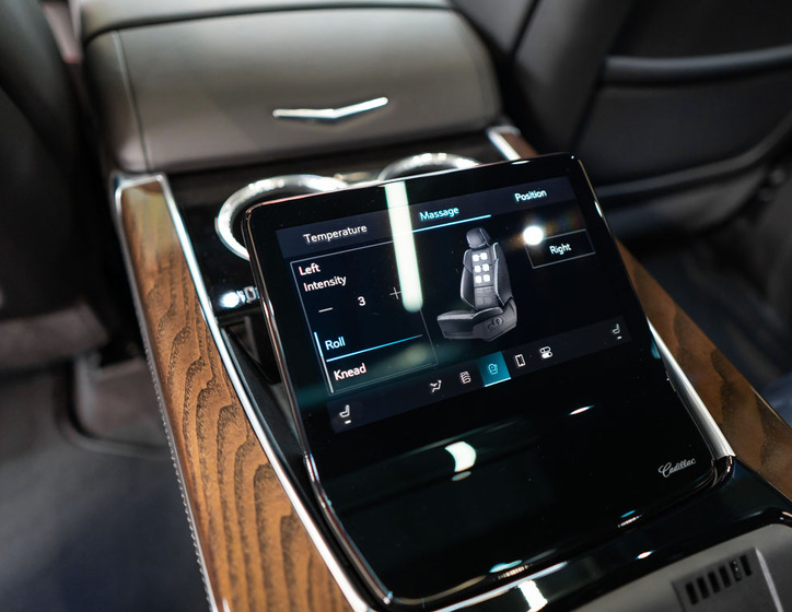 Cadillac Escalade 46