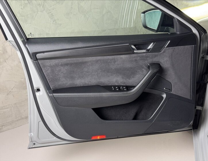 Škoda Superb Kombi 2,0 l 147 kw