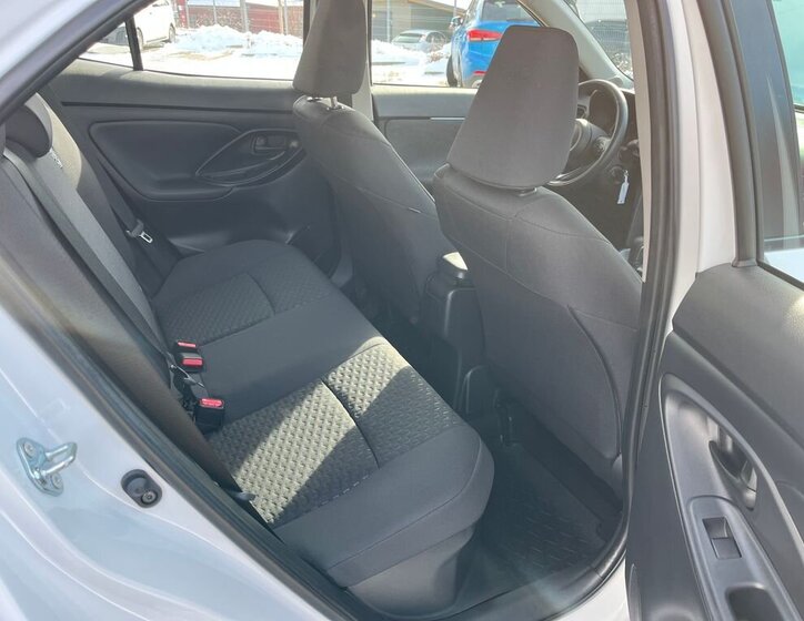 Toyota Yaris Cross SUV 1,5 l 68 kw