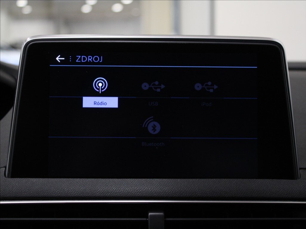 Peugeot 3008 SUV / Terénní 1,2 l 96 kw