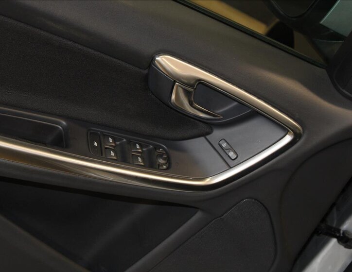 Volvo V60 Kombi 1,6 l 84 kw