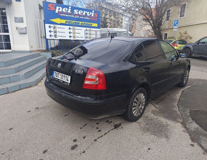 Škoda Octavia Sedan / Limuzína 2,0 l 103 kw
