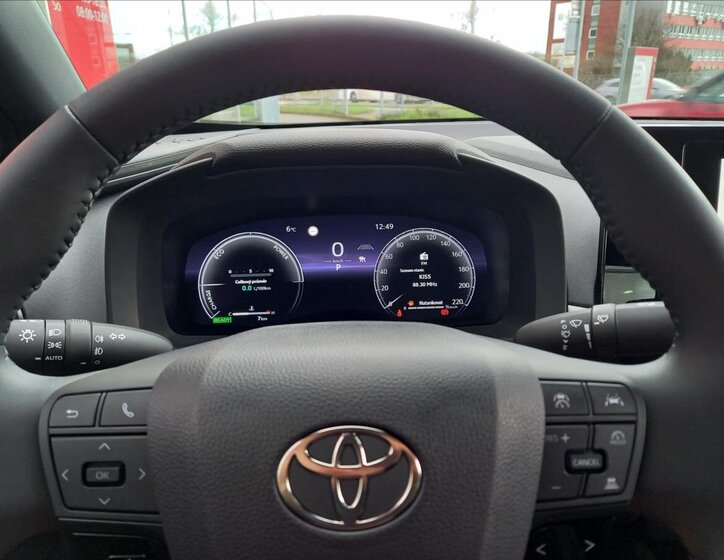 Toyota C-HR Hatchback 1,8 l 103 kw