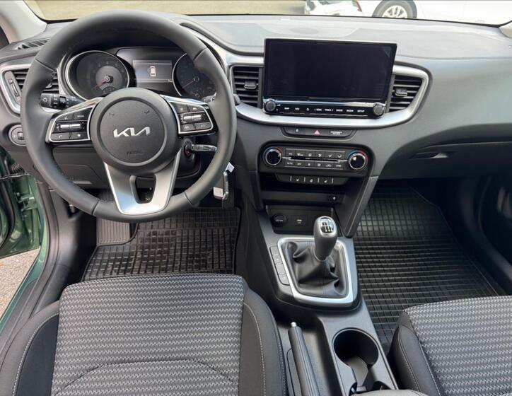 KIA Ceed 10