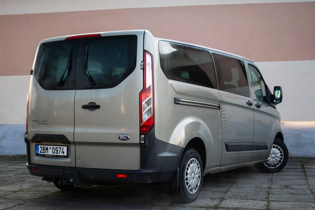 Ford Transit Custom VAN / Minibus 2,2 l 114 kw