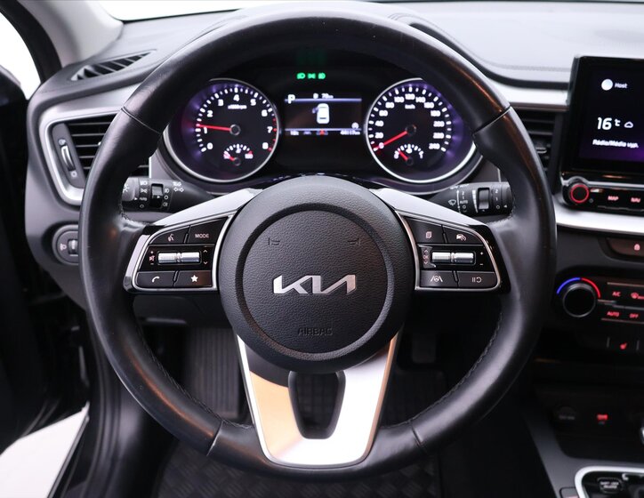 KIA Ceed Hatchback 1,5 l 118 kw