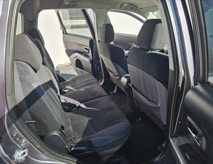 Mitsubishi Outlander SUV / Terénní 2,2 l 115 kw