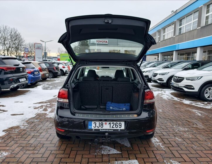 Volkswagen Golf Hatchback 1,6 l 77 kw