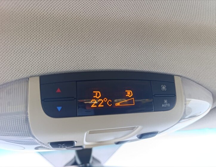 Mercedes-Benz Viano MPV 3,0 l 165 kw