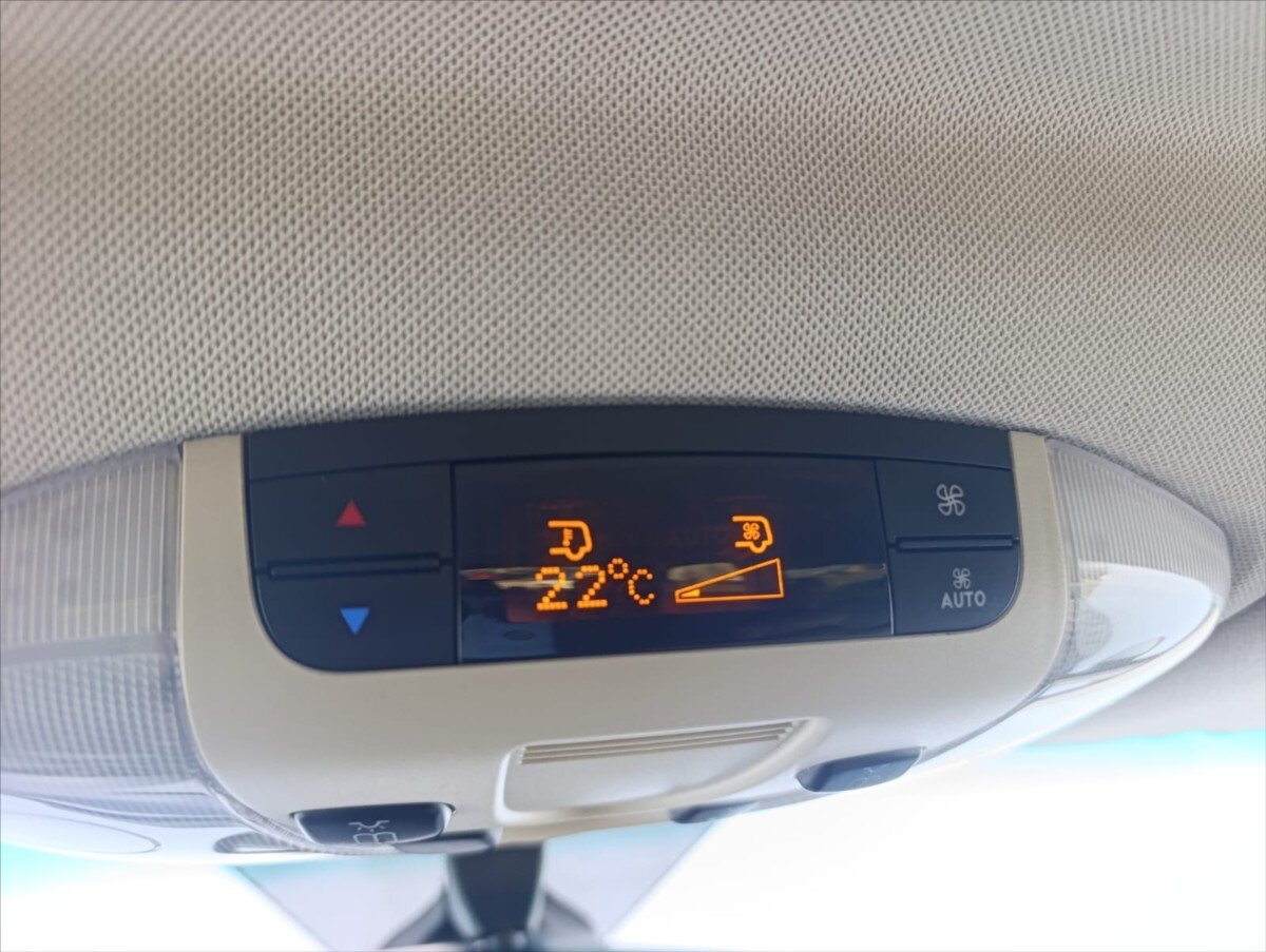 Mercedes-Benz Viano MPV 3,0 l 165 kw