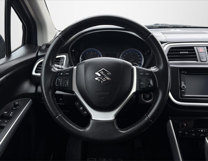 Suzuki SX4 S-Cross SUV / Terénní 1,6 l 88 kw