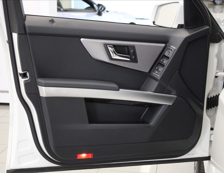 Mercedes-Benz GLK 15