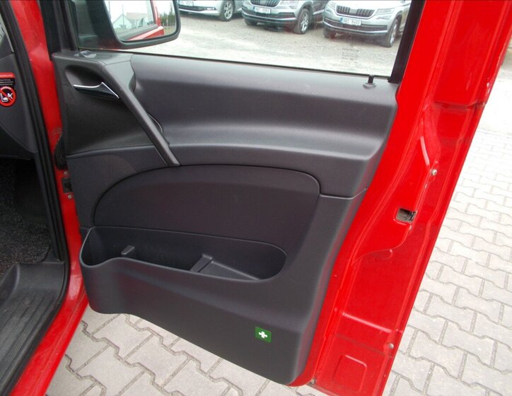 Mercedes-Benz Vito MPV 2,1 l 70 kw