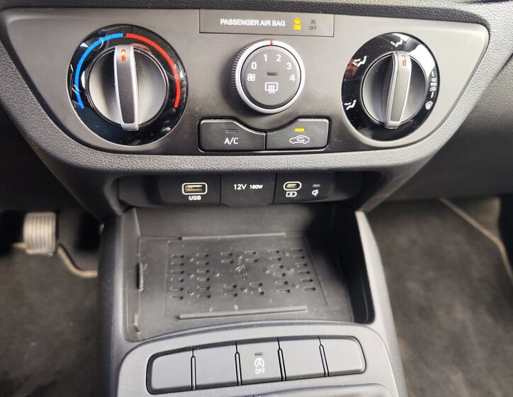 Hyundai i10 Hatchback 998,0 46 kw