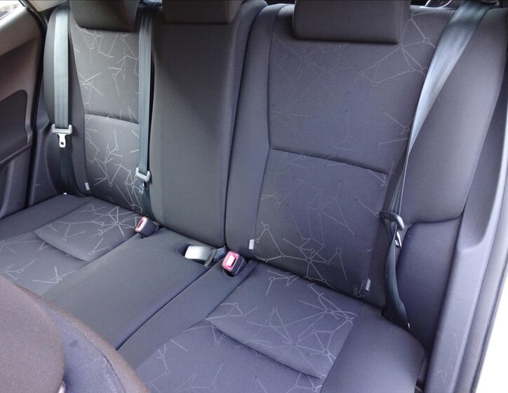 Toyota Auris Hatchback 1,3 l 74 kw