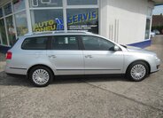 Volkswagen Passat Kombi 2,0 l 103 kw