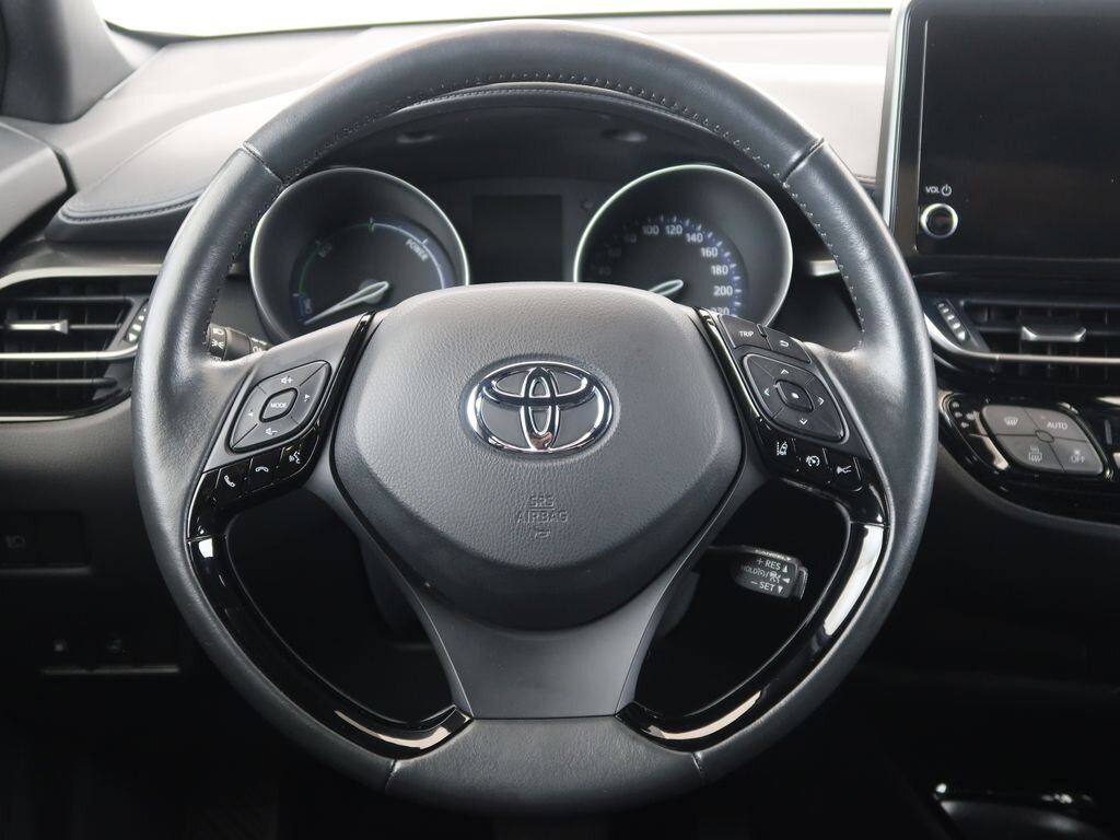 Toyota C-HR SUV 1,8 l 72 kw