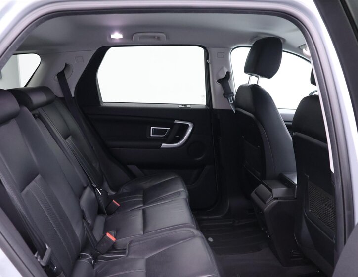 Land Rover Discovery Sport 14