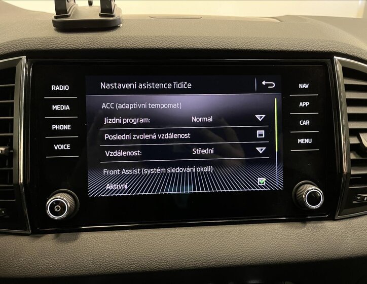 Škoda Karoq SUV / Terénní 1,5 l 110 kw