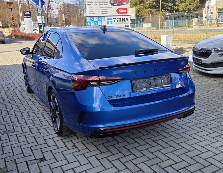 Škoda Octavia Sedan / Limuzína 2,0 l 180 kw