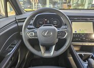 Lexus LBX SUV / Terénní 1,5 l 100 kw