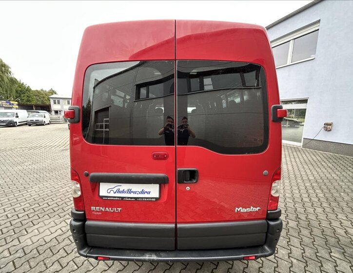 Renault Master Skříň 2,5 l 107 kw