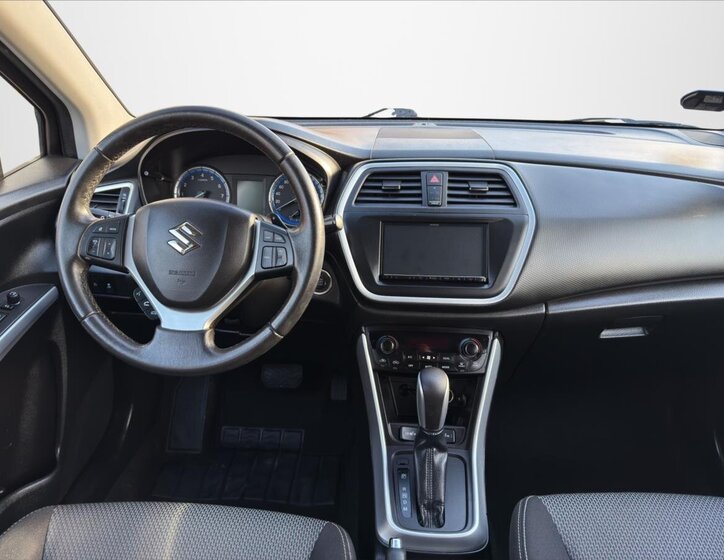 Suzuki SX4 S-Cross SUV / Terénní 1,6 l 88 kw