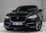 Jaguar F-Pace SUV 3,0 l 221 kw