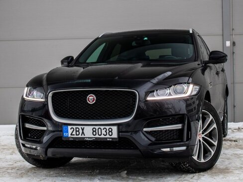 Jaguar F-Pace SUV 3,0 l 221 kw