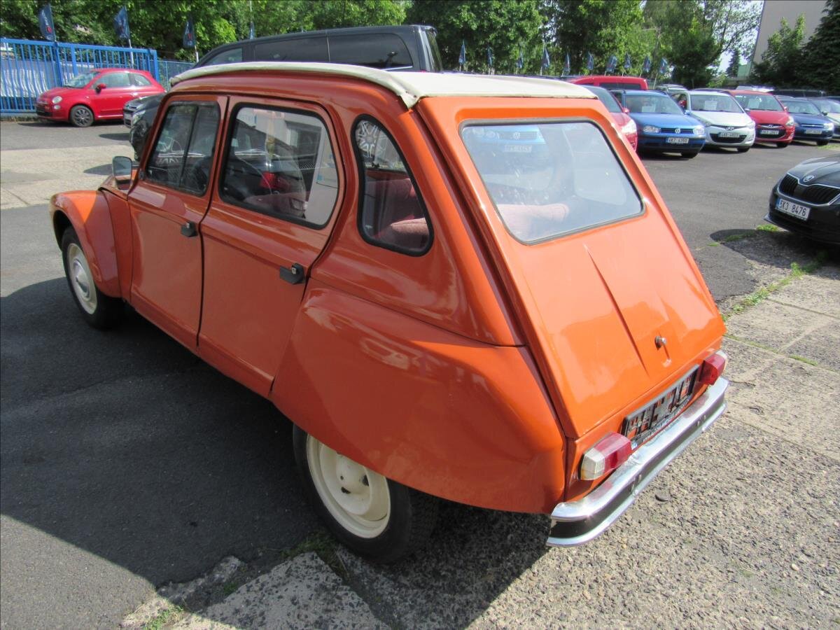 Citroën 2CV Hatchback 580,0 23 kw