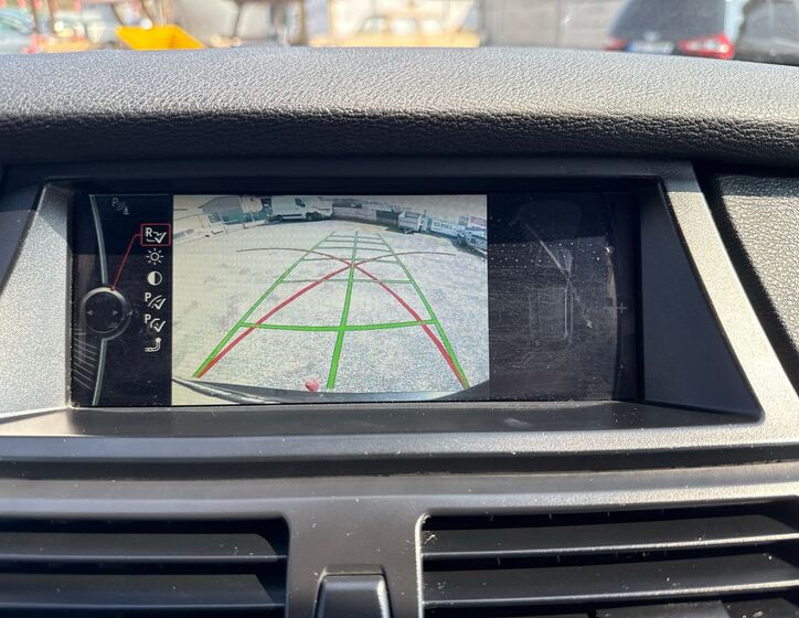 BMW X5 SUV 3,0 l 180 kw