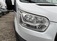 Ford Transit 9