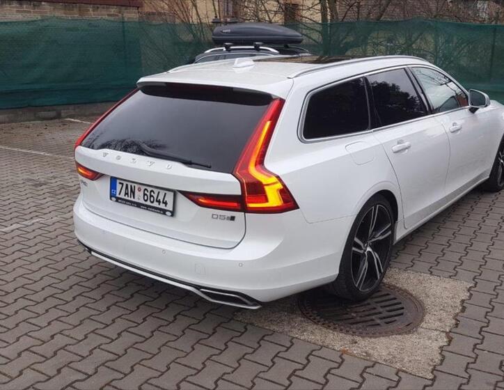 Volvo V90 6