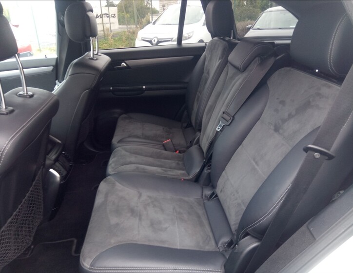 Mercedes-Benz Třídy R 10