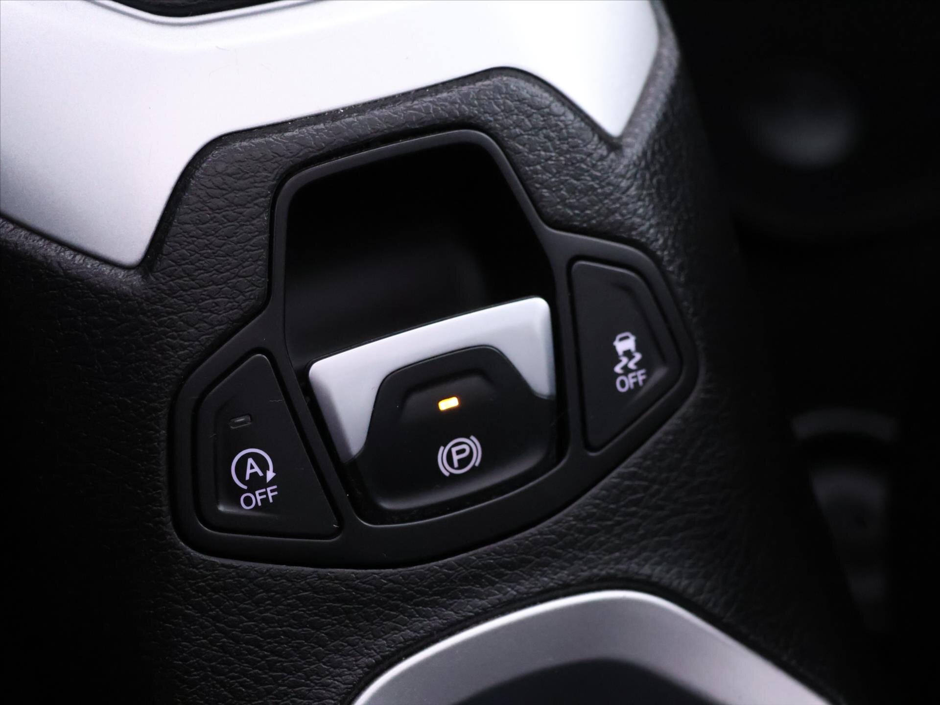 Jeep Renegade SUV 2,0 l 103 kw