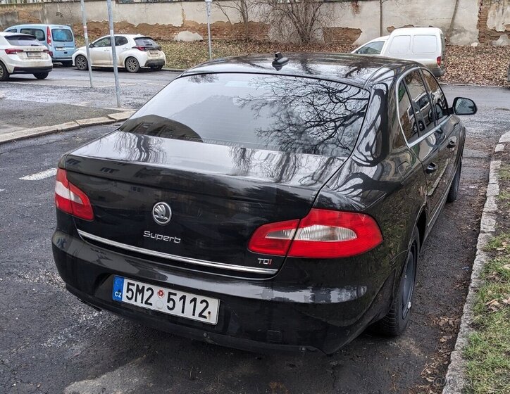 Škoda Superb Sedan 2,0 l 103 kw