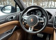 Porsche Cayenne 21