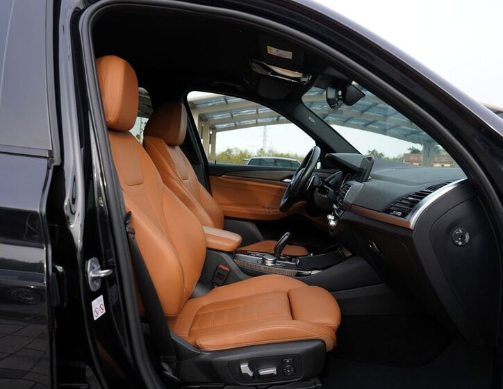 BMW X3 SUV / Terénní 3,0 l 195 kw