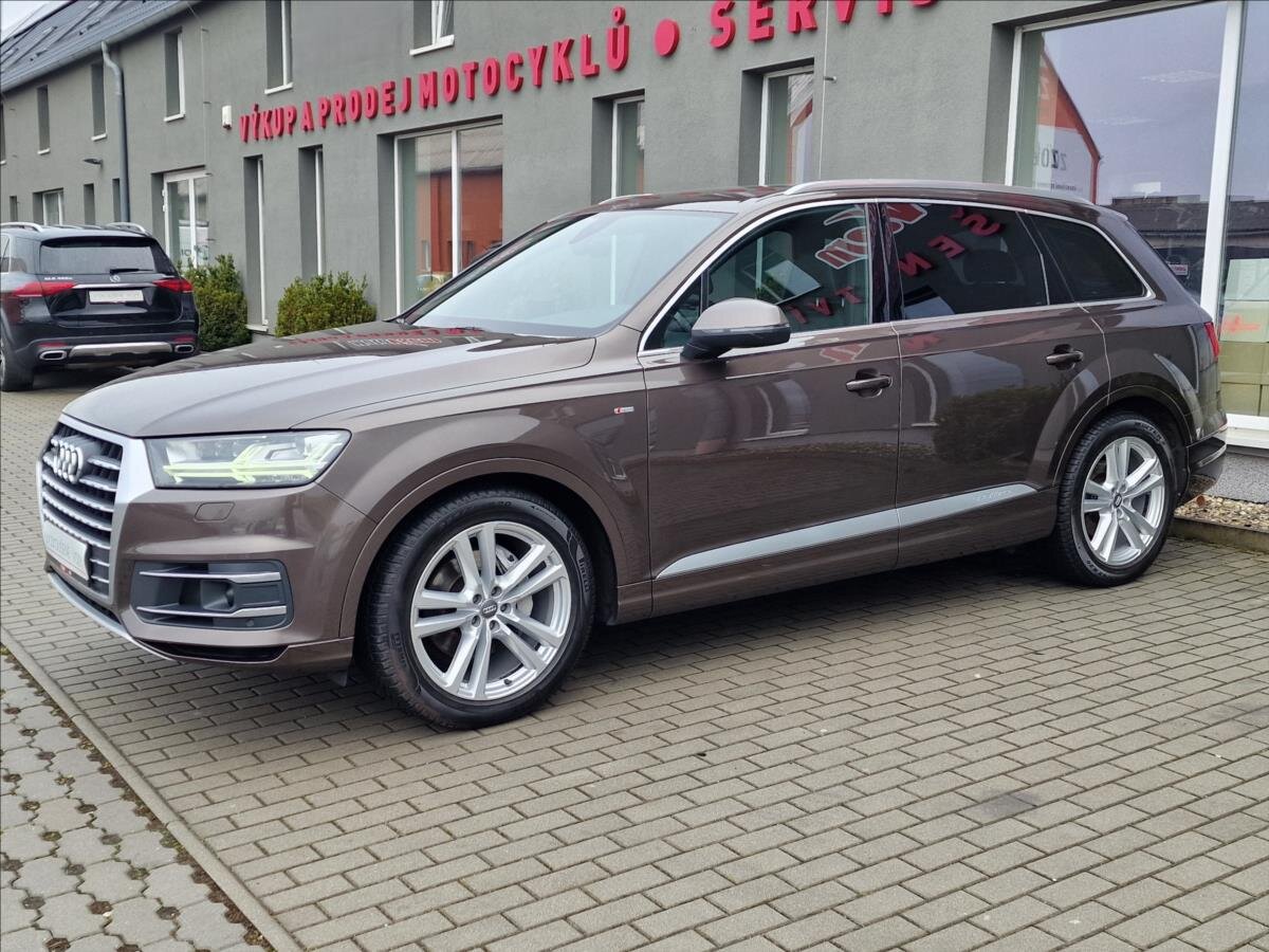 Audi Q7 SUV / Terénní 3,0 l 210 kw
