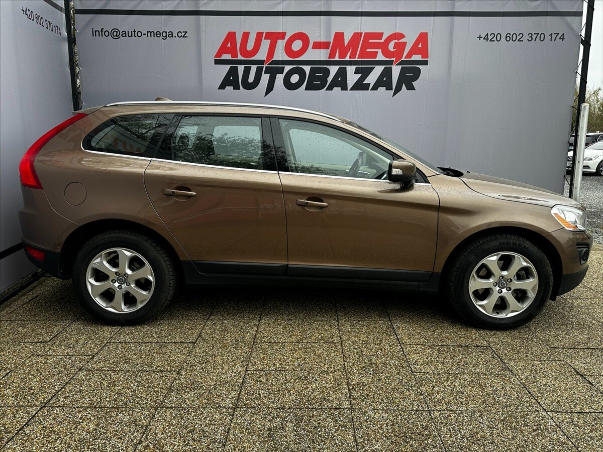 Volvo XC60 SUV / Terénní 2,4 l 136 kw